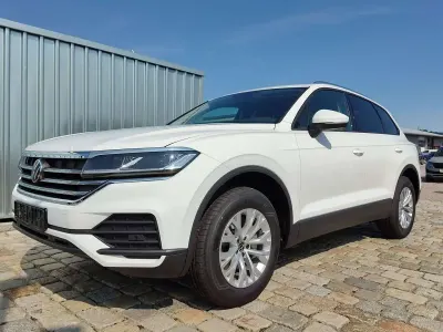 Neu VW Touareg 231 PS (169 kW) 2025 Purewhite SUV
