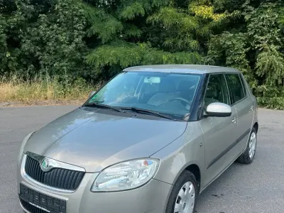 Gebraucht Skoda Fabia 60 PS (44 kW) 2007 Silber Kleinwagen