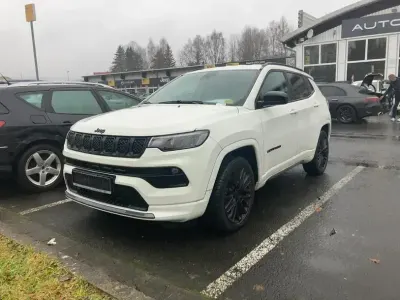 Gebraucht Jeep Compass Altitude 131 PS (96 kW) 2023 Weiß SUV