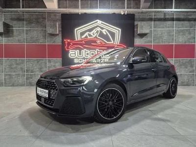 Begagnad Audi A1 Comfort 116 HK (85 kW) 2019 Grå SUV
