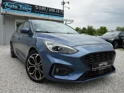 Gebraucht Ford Focus ST-Line 125 PS (91 kW) 2020 Blau Limousine