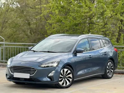 Occasion Ford Focus Cool & Connect 150 ch (110 kW) 2019 Bleue Break