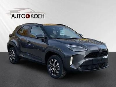 Nuova Toyota Yaris Hybrid 131 CV (96 kW) 2025 Grigio Berlina