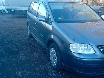 Gebraucht VW Touran Trendline 140 PS (102 kW) 2006 Grau Van / Kleinbus