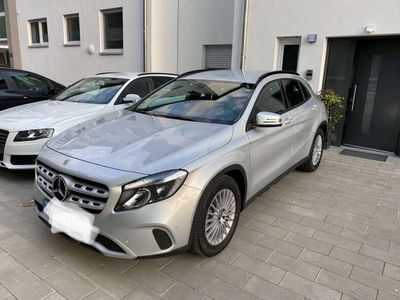 gebraucht Mercedes GLA180 