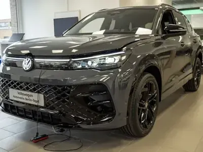 Neu VW Tiguan R-line 204 PS (150 kW) 2026 Grau SUV