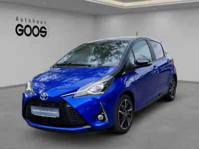 Gebraucht Toyota Yaris Hybrid Style 101 PS (74 kW) 2017 Blau Kleinwagen
