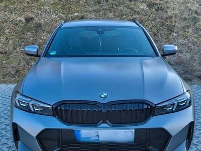 Gebraucht BMW 330 Performance 286 PS (210 kW) 2023 Grau Kombi