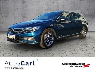Aquamarinblau metallic Gebraucht 2021 VW Passat Elegance Kombi | 24.980 € (Guter Preis)