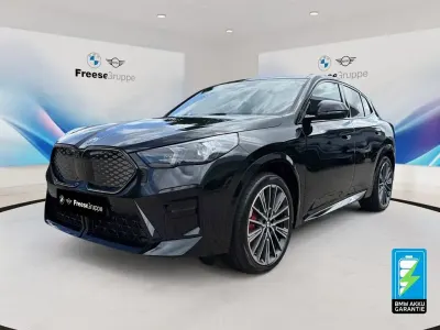 Neu BMW iX2 Performance 230 kW (313 PS) 2026 Schwarz SUV