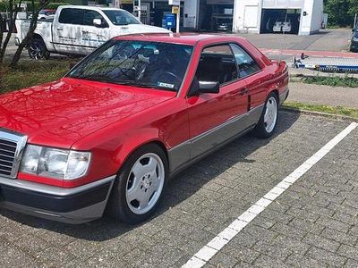 Gebraucht Mercedes 230 132 PS (97 kW) 1988 Rot Coupé