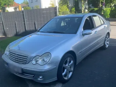 Gebraucht Mercedes C180 Sport Edition 143 PS (105 kW) 2005 Grau Limousine