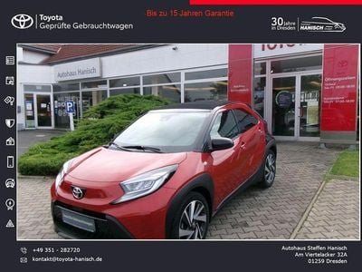 Chili red / night sky black Gebraucht 2022 Toyota Aygo X X-plore SUV | 15.990 € (Etwas zu teuer)