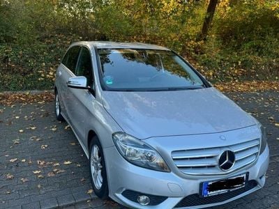 Mercedes B180