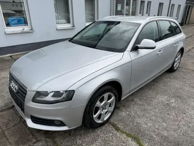 Gebraucht Audi A4 Attraction 160 PS (117 kW) 2008 Eissilber metallic Kombi