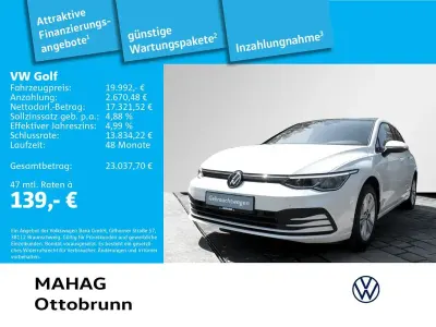 Gebraucht VW Golf VIII Life 131 PS (96 kW) 2024 Weiß Limousine