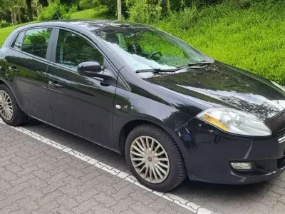 Gebraucht Fiat Bravo Dynamic 120 PS (88 kW) 2009 Schwarz Kleinwagen