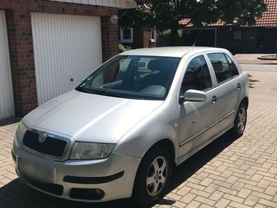 gebraucht Skoda Fabia 1.2 Klima, 4trg, AHK. Allwetter Reifen