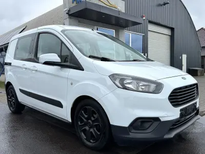 Occasion Ford Transit Trend 101 ch (74 kW) 2019 Blanc Break