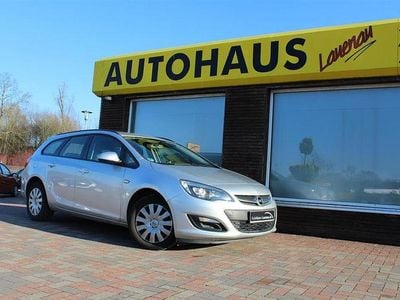 Silber Gebraucht 2015 Opel Astra Selection Limousine | 5.800 € (Guter Preis)