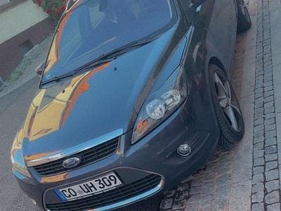 Gebraucht Ford Focus 145 PS (106 kW) 2010 Grau Kombi