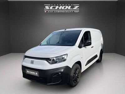 Weiss Gebraucht 2023 Fiat e-Doblò Van / Kleinbus | 21.900 €