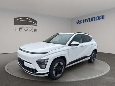 Gebraucht Hyundai Kona Trend 114 kW (156 PS) 2024 Atlas white SUV