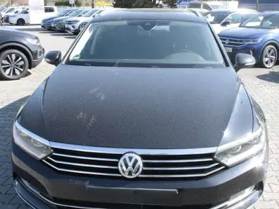 Gebraucht VW Passat Highline 190 PS (139 kW) 2017 Schwarz Kombi