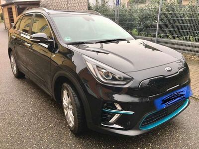 gebraucht Kia e-Niro Spirit - Top Ausstattung gepflegt 8 fach bereift