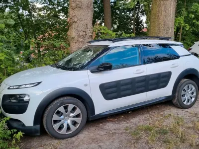 Gebraucht Citroën C4 Cactus 82 PS (60 kW) 2015 Weiß Kleinwagen