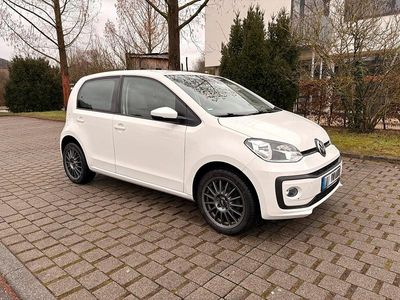 Weiß Gebraucht 2017 VW up! Kleinwagen | 7.900 € (Fairer Preis)