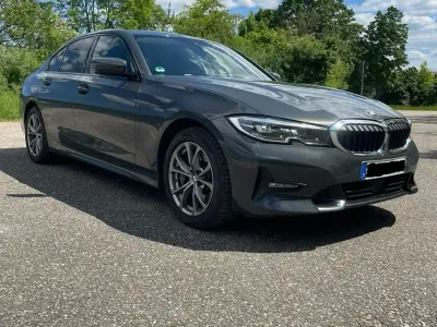 Käytetty BMW 330 258 HP (189 kW) 2019 Harmaa Sedan