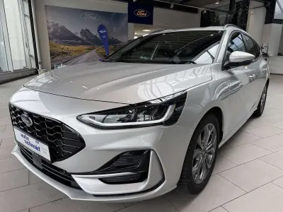 Gebraucht Ford Focus ST-Line X 155 PS (114 kW) 2025 Polarsilber Kombi