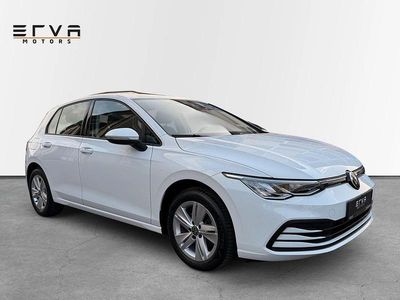 Gebraucht VW Golf VIII Life 131 PS (96 kW) 2021 Weiß Limousine
