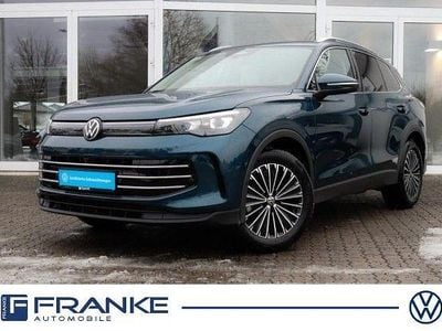 Blau Gebraucht 2024 VW Tiguan Elegance SUV | 38.900 € (Etwas zu teuer)