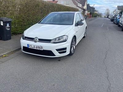 Second-hand VW Golf VII R 300 CP (220 kW) 2015 Alb Berlinǎ