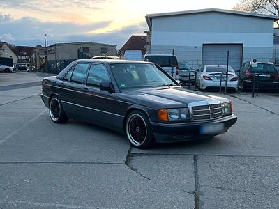 Gebraucht Mercedes 190 109 PS (80 kW) 1991 Andere farben Limousine