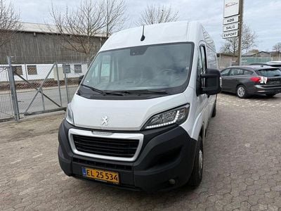 Gebraucht Peugeot Boxer 165 PS (121 kW) 2023 Weiß Van