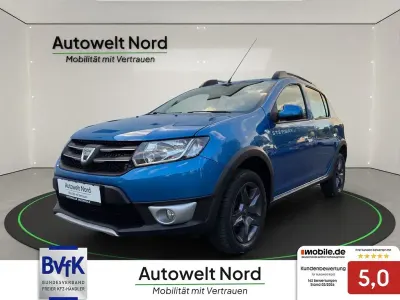 Gebraucht Dacia Sandero Lauréate 90 PS (66 kW) 2014 Blau Limousine