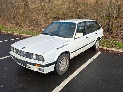 Gebraucht BMW 318 113 PS (83 kW) 1991 Weiß Kombi