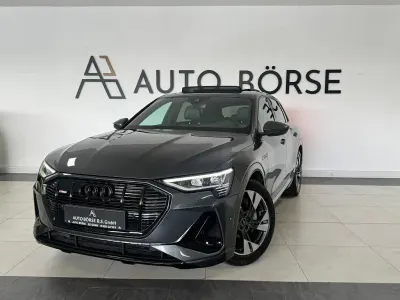 Usata Audi e-tron S-Line 300 kW (408 CV) 2022 Grigio SUV