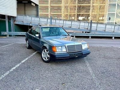 Gebraucht Mercedes E230 132 PS (97 kW) 1990 Limousine