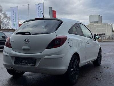 Gebraucht Opel Corsa Edition 80 PS (58 kW) 2009 Weiß Kleinwagen