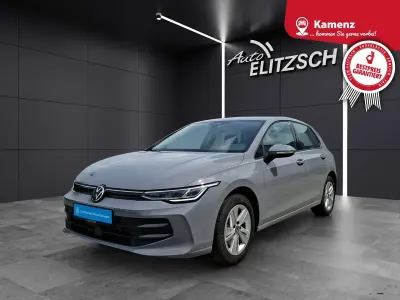 Gebraucht VW Golf VIII Life 150 PS (110 kW) 2025 Mondsteingrau Limousine