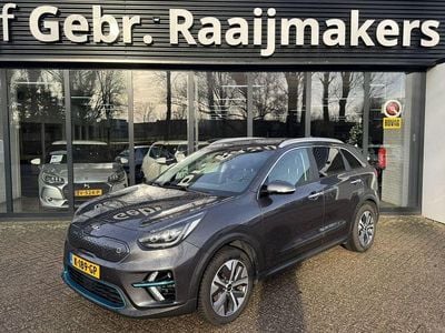 Grau Gebraucht 2020 Kia e-Niro SUV | 15.899 € (Fairer Preis)