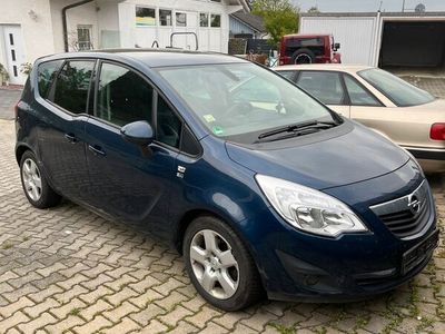 gebraucht Opel Adam Meriva B 1.6 Handschaltgetriebe mit 120 PS 150Edition