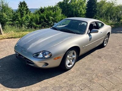 Jaguar XK8