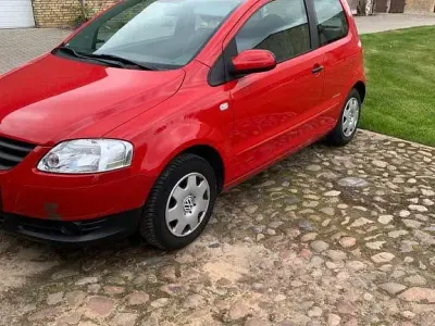 Używany VW Fox Refresh 54 KM (39 kW) 2009 Czerwony Hatchback