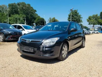 Gebraucht Hyundai i30 Classic 109 PS (80 kW) 2009 Schwarz Limousine