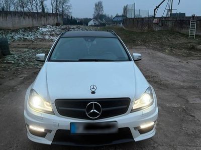 Gebraucht Mercedes C200 136 PS (100 kW) 2011 Weiß Kombi
